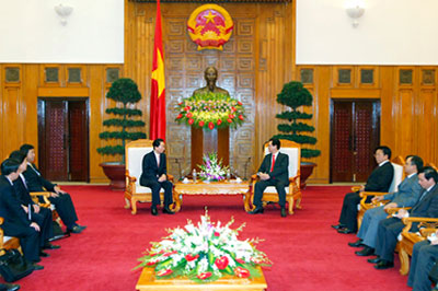 Thủ tướng Nguyễn Tấn Dũng tiếp nguyên Thủ tướng Nhật Bản Y. Ha-tô-y-a-ma