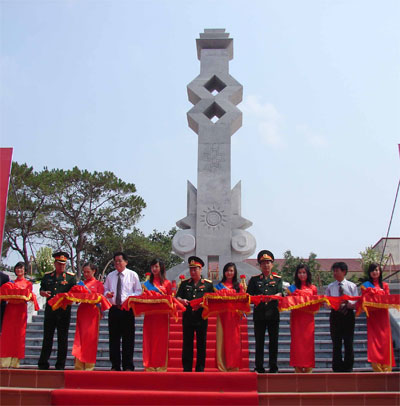 Khánh thành Đài liệt sĩ mặt trận Tây Nguyên - Quân đoàn 3