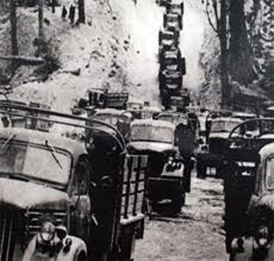 Tận dụng thế, bảo đảm tốt hậu cần cho cơ động nhanh, giành thắng lợi lớn