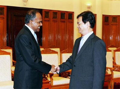 Nâng tầm quan hệ hữu nghị và hợp tác toàn diện Việt Nam - Xin-ga-po