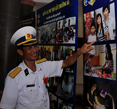 Khánh thành nhà văn hóa và triển lãm ảnh giữa Trường Sa