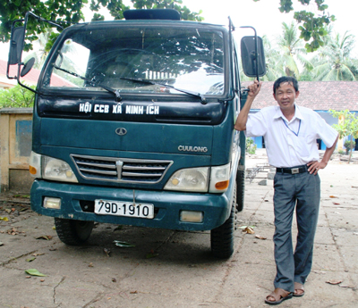 Cựu chiến binh xã Ninh Ích chống biến đổi khí hậu