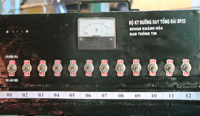 Chế tạo bộ kiểm tra đường dây Tổng đài SP22