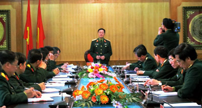 Thượng tướng Lê Hữu Đức làm việc với Bộ tư lệnh Quân khu 2