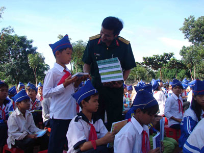 Làng GRôn không còn hộ đói