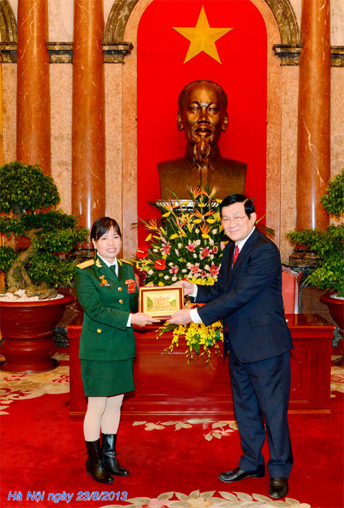 “Nữ tướng”  của Trung đoàn