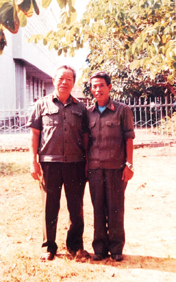 Tấm áo lạnh đêm ấy...