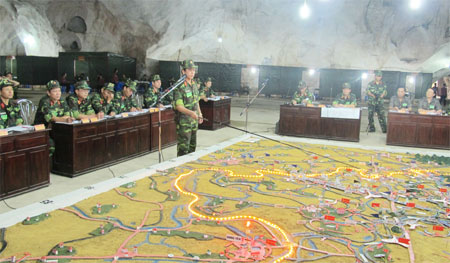 Huy động mọi nguồn lực xây dựng khu vực phòng thủ vững chắc