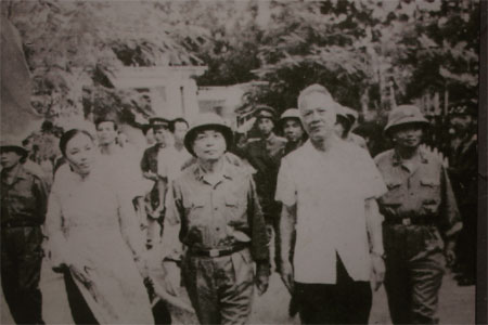 Đại tướng Võ Nguyên Giáp với nhà trường đầu tiên của quân đội