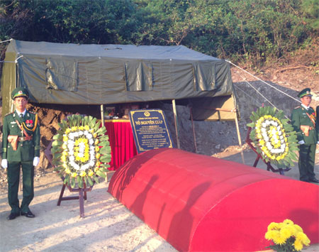 Thêm chính quy, trang trọng bên mộ Đại tướng