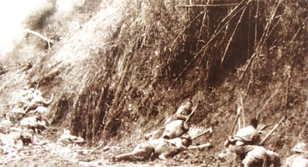 Tạo lập thế trận chia cắt, chốt chặn chiến dịch