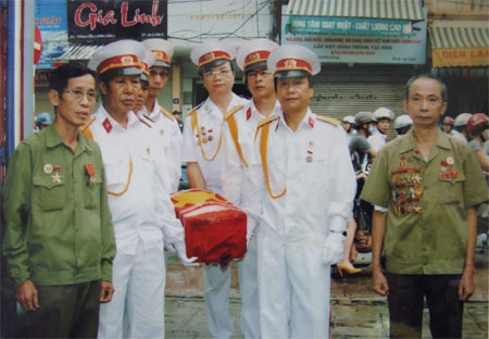 Trọn lời hứa với đồng đội