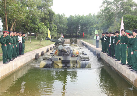 Hoàn thành tập huấn nghiệp vụ chuyên ngành kỹ thuật tăng-thiết giáp đạt chất lượng cao 