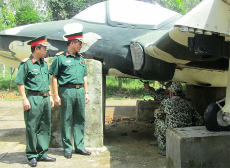 Sáng tạo các giải pháp kỹ thuật ứng dụng phục vụ giáo dục-đào tạo