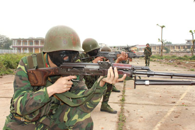 Xây dựng, nâng cấp, bảo đảm đủ bãi tập cho trung đoàn đủ quân