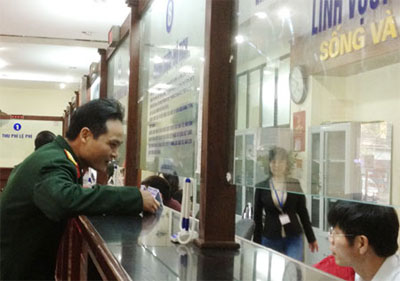 Thực hiện ”Năm kỷ cương hành chính 2013”: Nghiêm túc từ những ngày đầu xuân