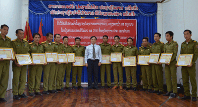 Trao thưởng cho Ban chuyên án phòng, chống ma túy Lào