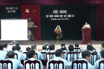 80 cán bộ được tập huấn về máy bay động cơ