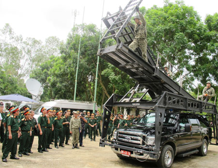 Hiện đại hóa trang bị lực lượng chống khủng bố