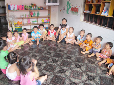 “Bố cháu đang công tác ở Trường Sa”