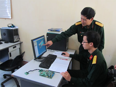 Hiện đại hóa hệ thống thông tin liên lạc quân sự