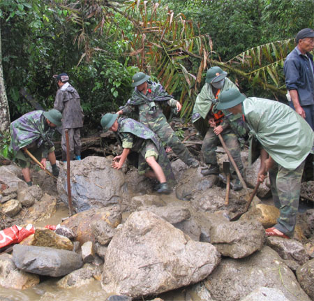 Quặn lòng nỗi đau, ấm lòng san sẻ