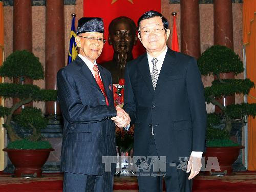 Lãnh đạo Đảng, Nhà nước đón tiếp và hội kiến với Quốc vương Ma-lai-xi-a