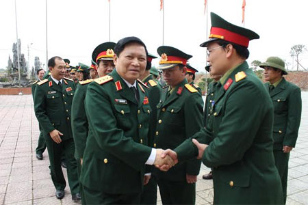 Thượng tướng Ngô Xuân Lịch: Thăm, chúc Tết Trường Trung cấp nghề số 23 – Bộ Quốc phòng