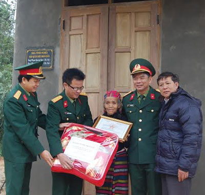  Quỹ nghĩa tình đồng đội trao 9 căn nhà tình nghĩa đến các đối tượng chính sách