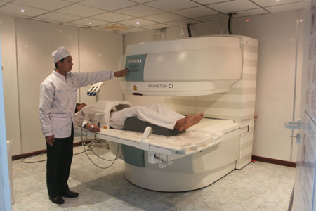 Bệnh viện 110 (Cục Hậu cần, Quân khu 1):  Khám, chẩn đoán gần 200 ca bằng thiết bị y học hiện đại