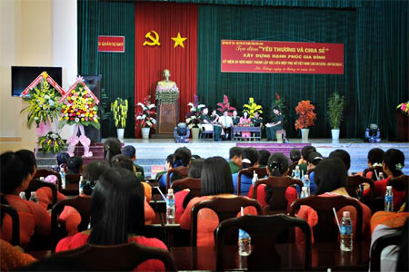 Giao lưu, tọa đàm chào mừng Ngày Phụ nữ Việt Nam