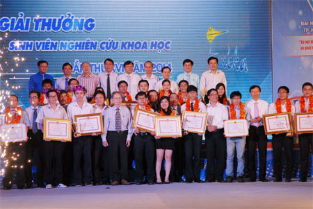 Trao Giải thưởng Sinh viên nghiên cứu khoa học - Euréka 2014