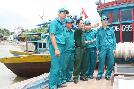 Trên chốt gác dân quân biển