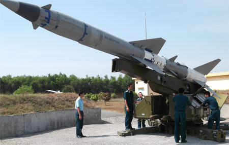 Giữ bình yên bầu trời thành phố mang tên Bác