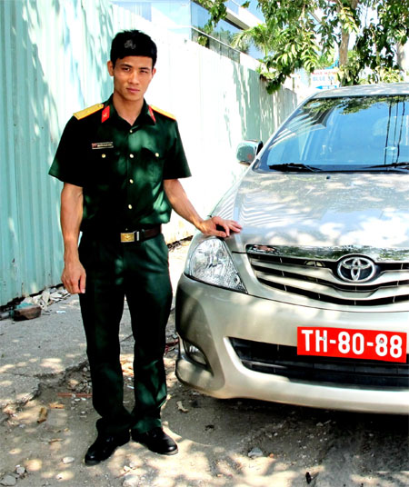 Hai tháng, ba lần trả lại tài sản...