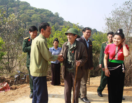 Bài 3: Tòa soạn trên đồi Ngựa Hí