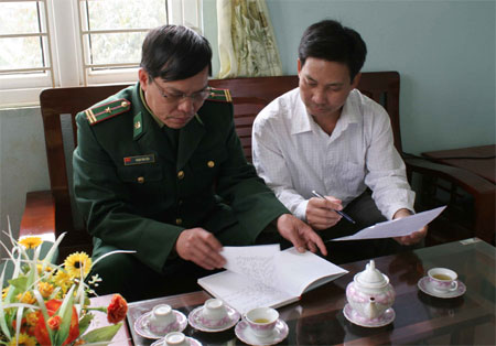 “Người thầy” của chi bộ vùng biên