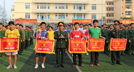 Học viện Quân y: Bế mạc Giải bóng đá Đoàn thanh niên năm 2014