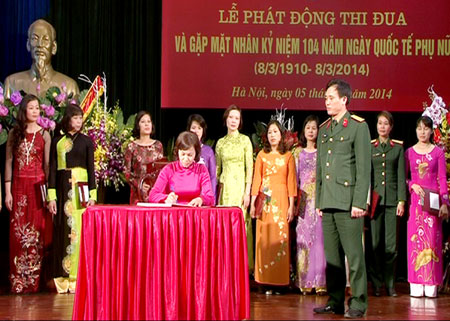Phụ nữ TCHC phát động thi đua năm 2014