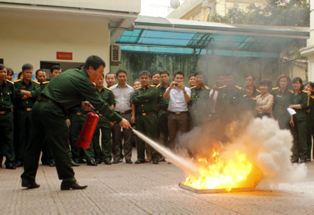 Báo Quân đội nhân dân: Tập huấn phòng, chống cháy, nổ