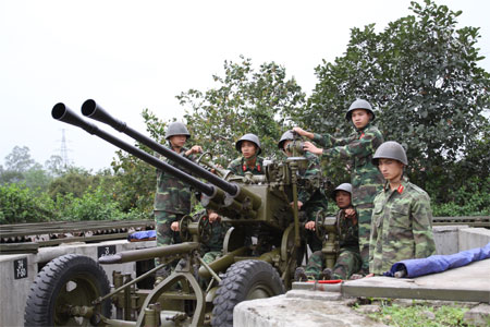 Đổi mới huấn luyện bắt đầu từ cán bộ