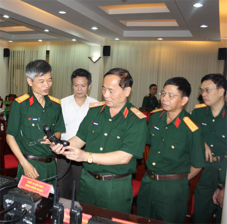 Tôn vinh và khẳng định thành tựu khoa học-công nghệ quân sự