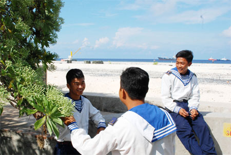 Sắc hoa muống biển ở Trường Sa