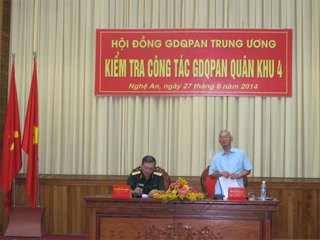 Hội đồng giáo dục Quốc phòng và An ninh Trung ương kiểm tra Quân khu 4
