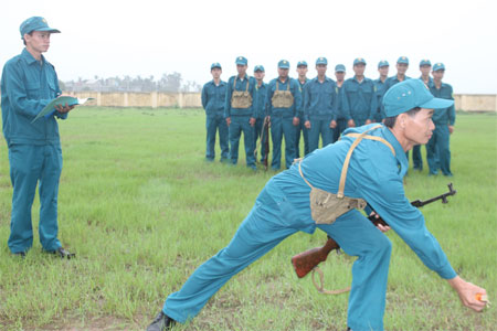 Huyện Kim Bảng (Hà Nam): Chia cụm, tổ chức huấn luyện sát thực tế địa bàn