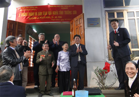 Thắm đượm nghĩa tình Trường Sơn