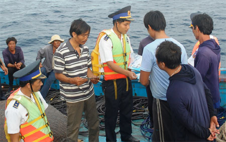 Những tuyên truyền viên về biển, đảo