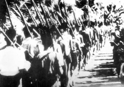 Phát động quần chúng đấu tranh giành chính quyền