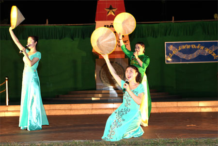 “Chim Sơn ca” ra đảo