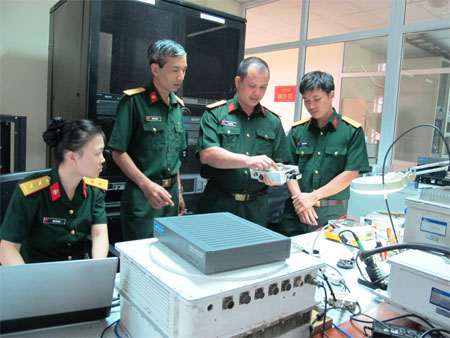 Đi trước, đón đầu bảo đảm kỹ thuật thông tin công nghệ cao